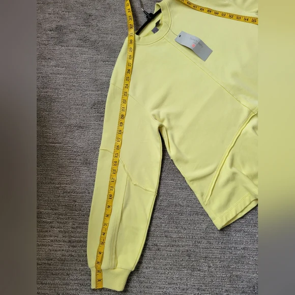 Sweatshirt - Picture 10 of 11